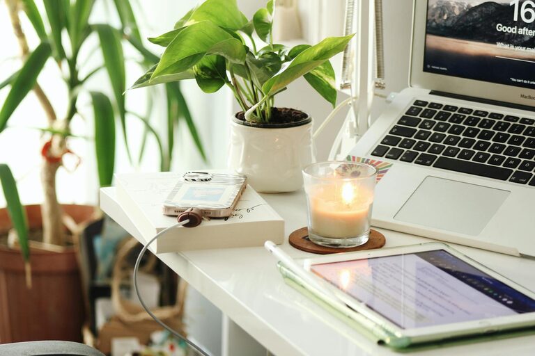 Tips for Creating a Cosy and Productive Home Office Space
